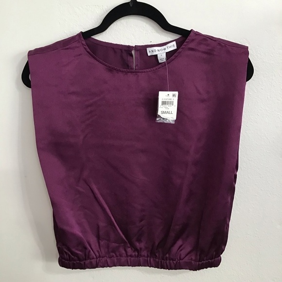 And now this crop top size S wine color burgundy NWT - Picture 1 of 4